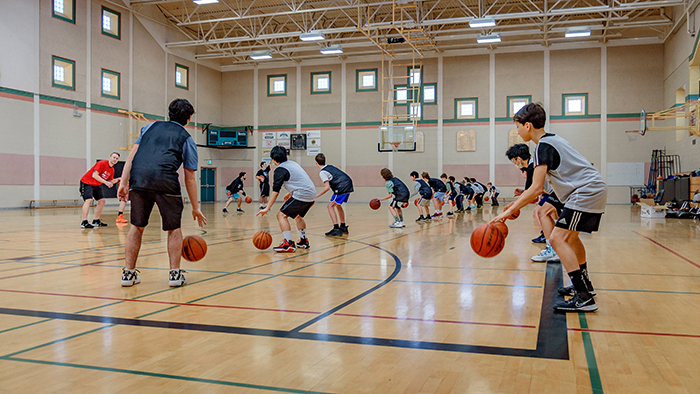 Youth basketball camps set