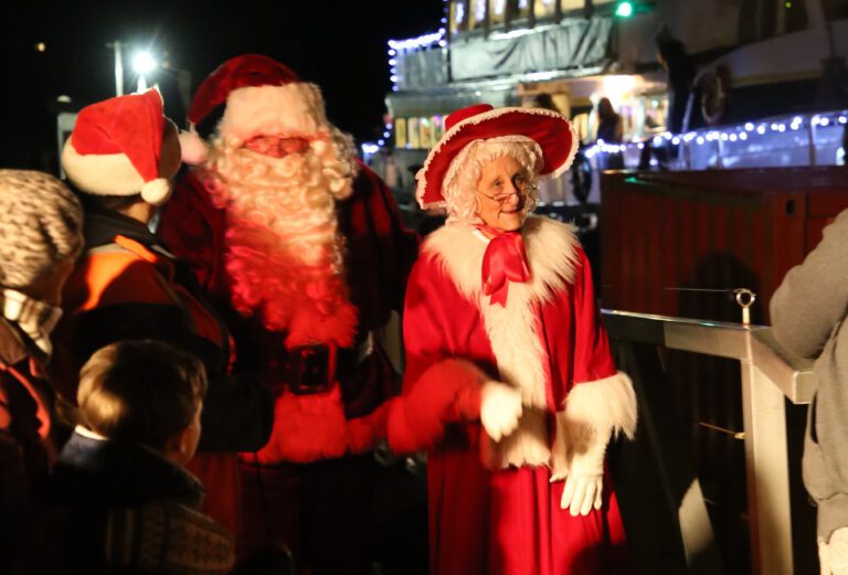 Santa visits via ship on Sunday