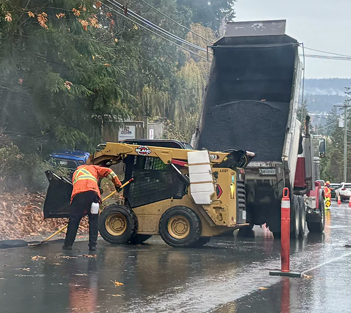 Fulford-Ganges Road line painting planned for Nov. 6