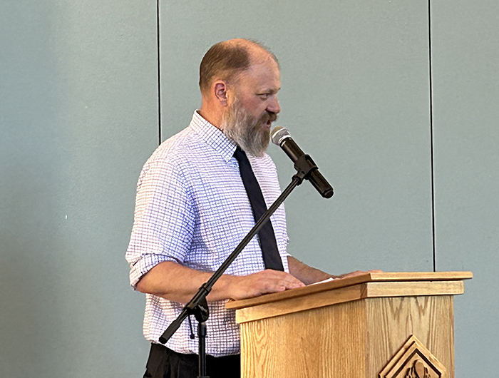 GISS principal announces return to teaching role